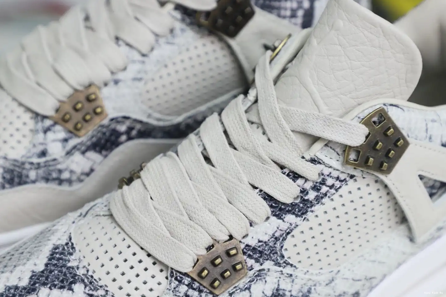 4 Air Kimikick snakeskin retro Jordan Jordan 0512